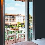 아파트호텔 Le Suffren Golfe De Saint Tropez 그리모