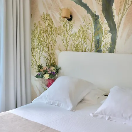 شقة فندقية Le Suffren Golfe De Saint Tropez 4*