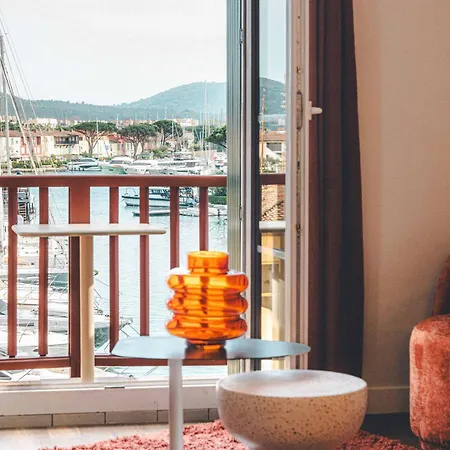 Le Suffren Aparthotel 4*