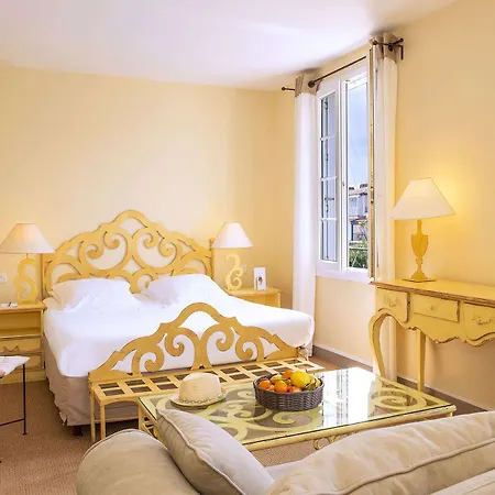 Aparthotel Le Suffren Grimaud