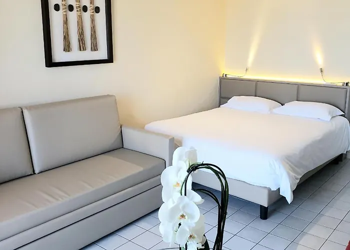 Apartmanhotel Hotel Le Suffren Golfe De Saint Tropez Grimaud