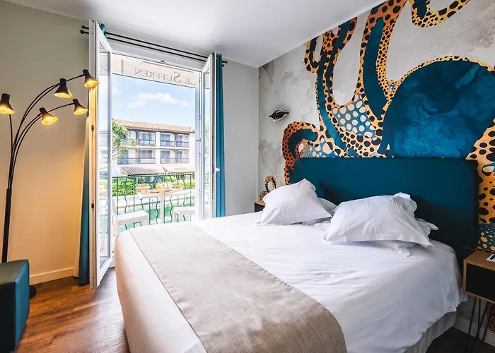 Hotel Le Suffren Golfe De Saint Tropez Apartmanhotel Grimaud