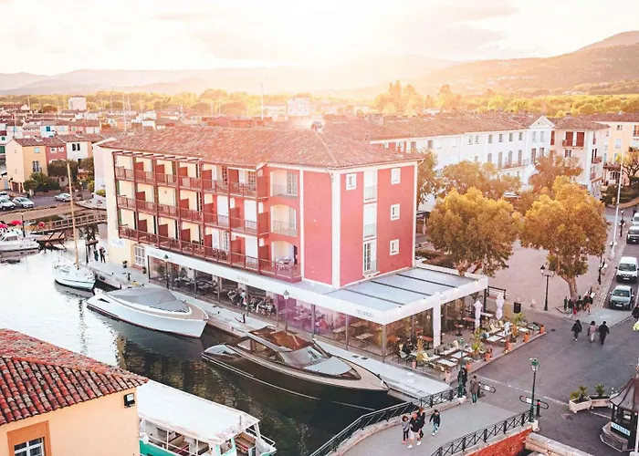 Hotel Le Suffren Golfe De Saint Tropez 4*