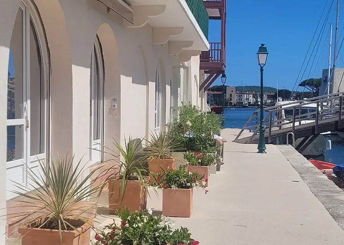 Apartmanhotel Hotel Le Suffren Golfe De Saint Tropez 4*