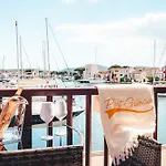 Ξενοδοχείο με διαμερίσματα Le Suffren Golfe De Saint Tropez 4*