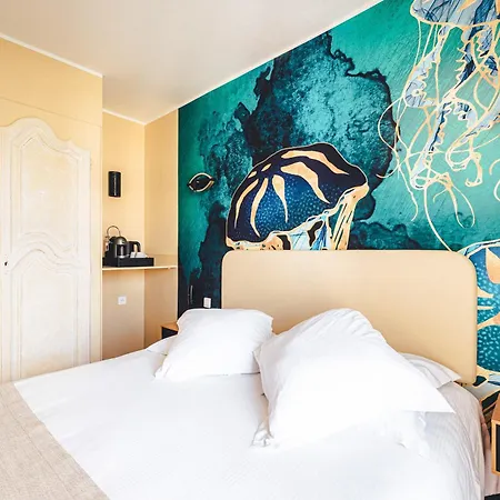 Le Suffren Aparthotel