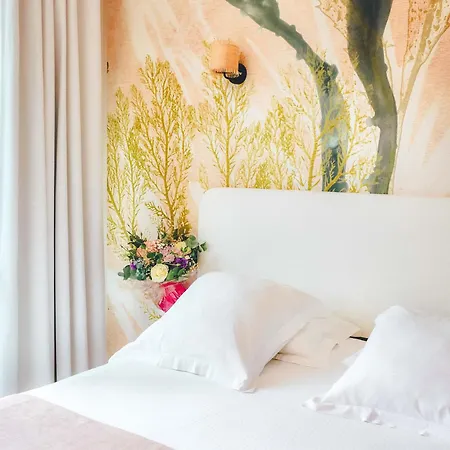 Aparthotel Le Suffren 4*