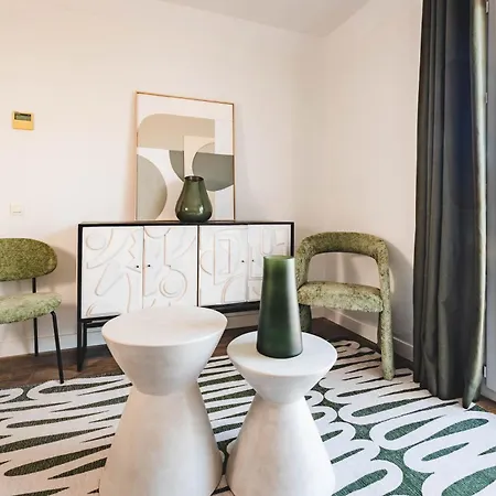 Aparthotel Le Suffren 4*