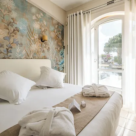 Le Suffren 4* Grimaud
