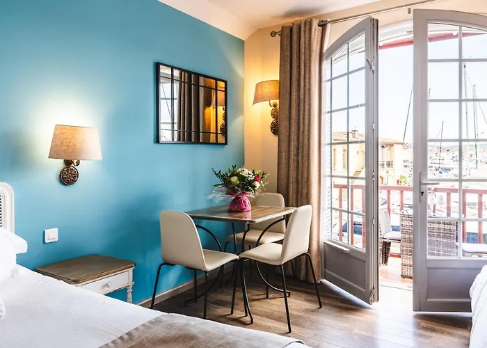 Hotel Le Suffren Golfe De Saint Tropez شقة فندقية غريمو