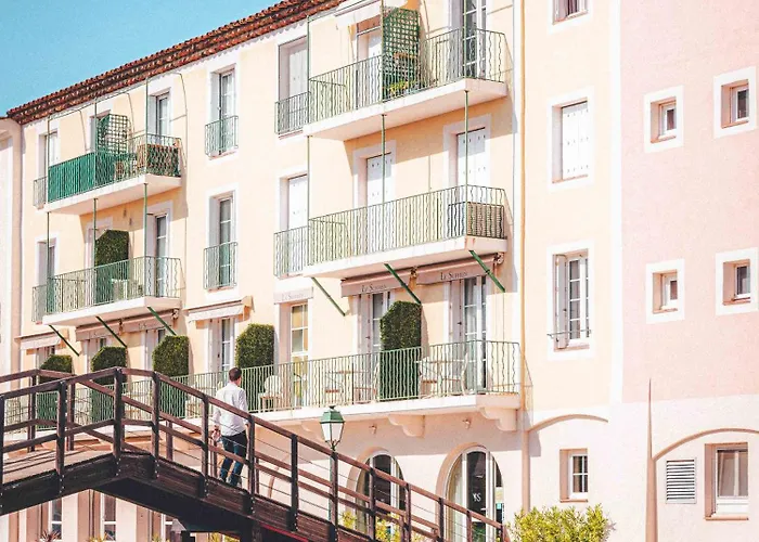 Hotel Le Suffren Golfe De Saint Tropez 4*