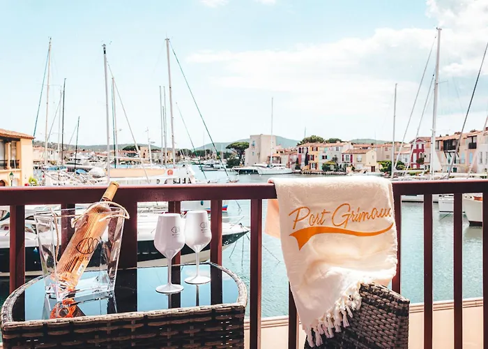 شقة فندقية Hotel Le Suffren Golfe De Saint Tropez 4*